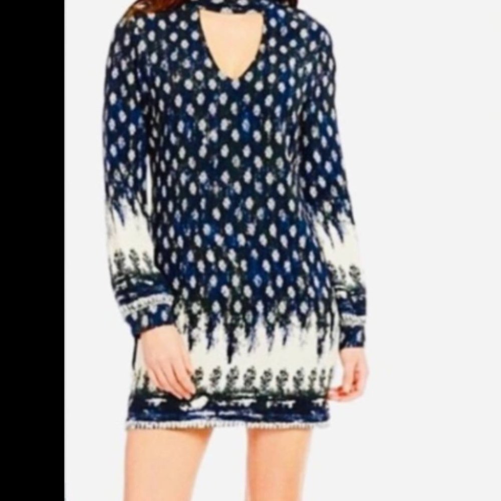 WAYF Cutout Long Sleeve Shift Dress (NWT)